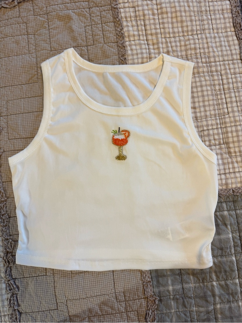 SHEIN White Ribbed Cropped Tank with Embroidered Cocktail